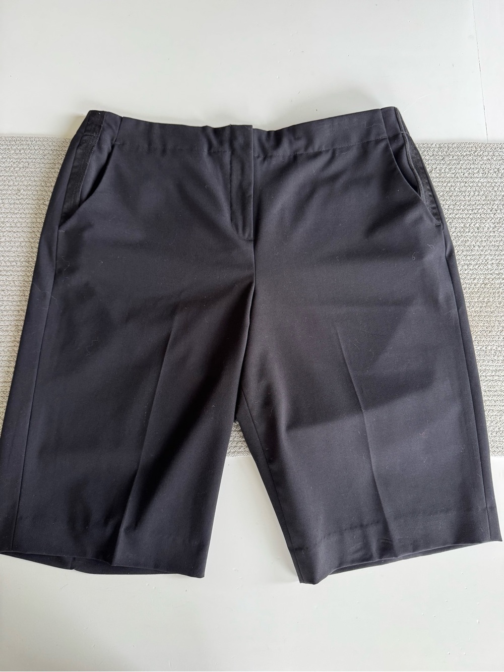 Vintage Y2K Essentials by A.B.S Black Low Rise Bermuda Dressy Shorts Sz 12